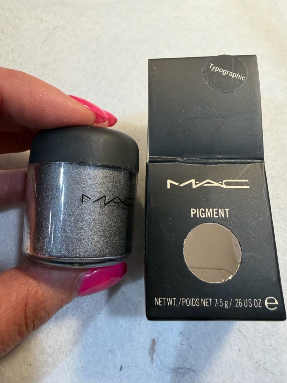 MAC Cosmetics Pigment Loose Eyeshadow - Silver Grey New
